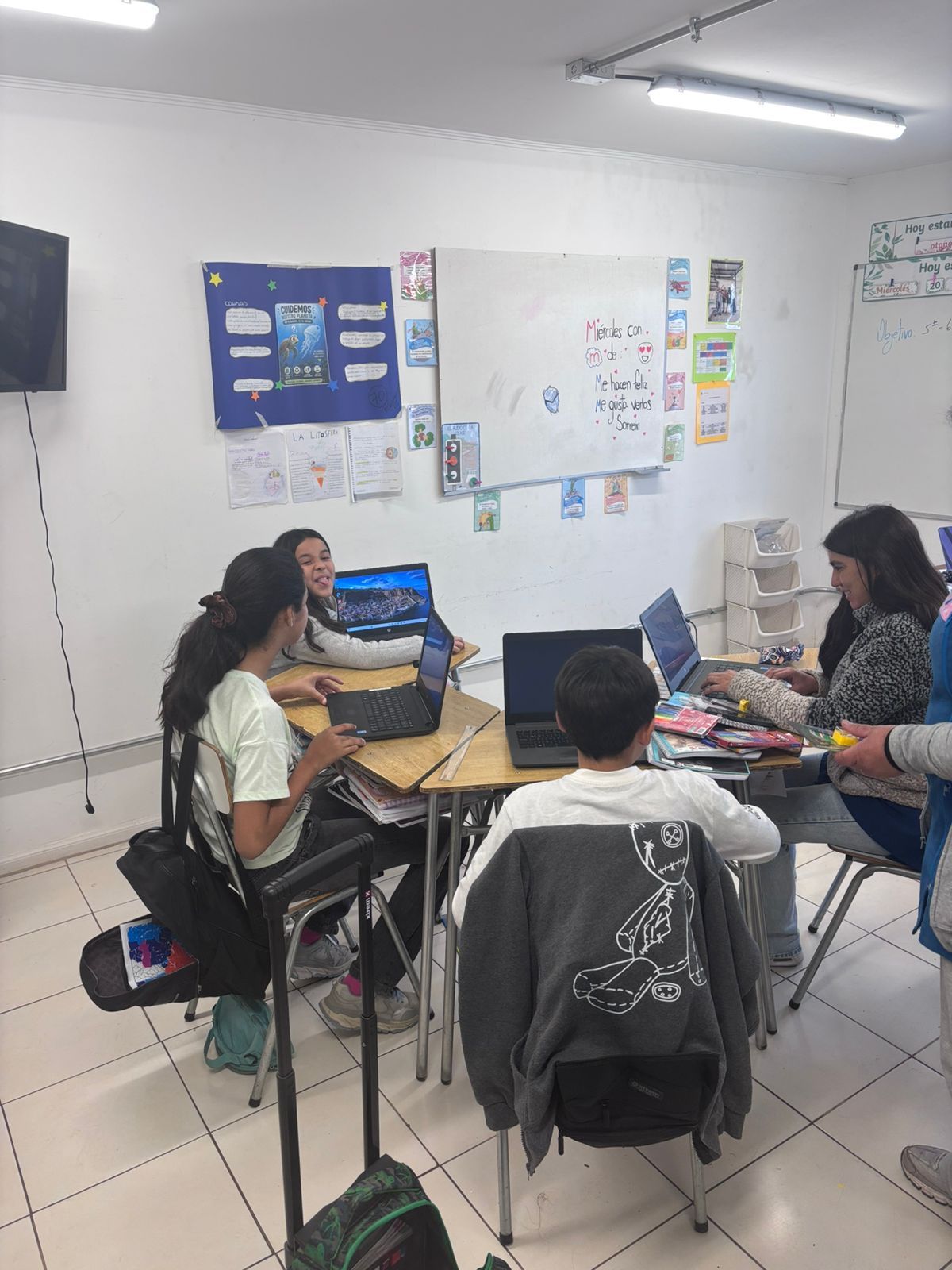 Foto de Segunda entrega a la Escuela G-348 de Huechún