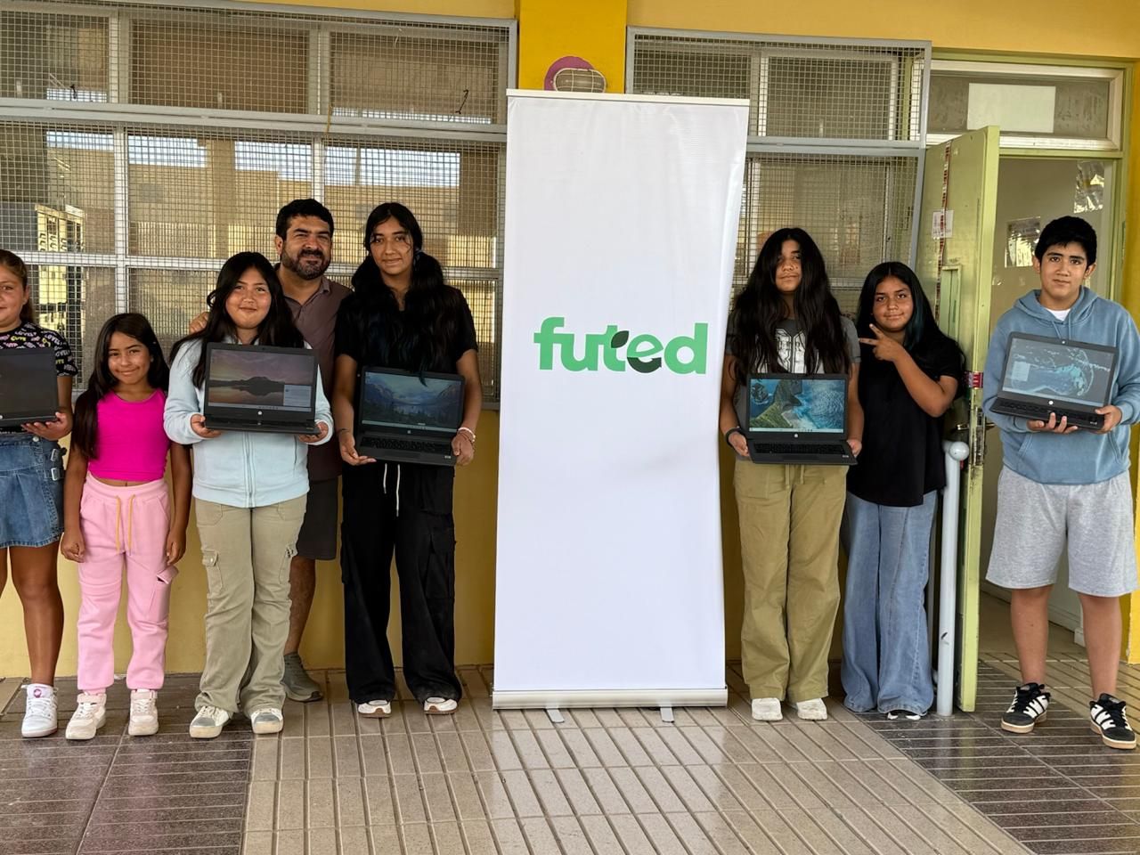 Notebooks para la Escuela San Pedro de Copiapó